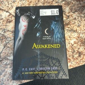 Awakened. Teen novel by Kristin and PC Cast